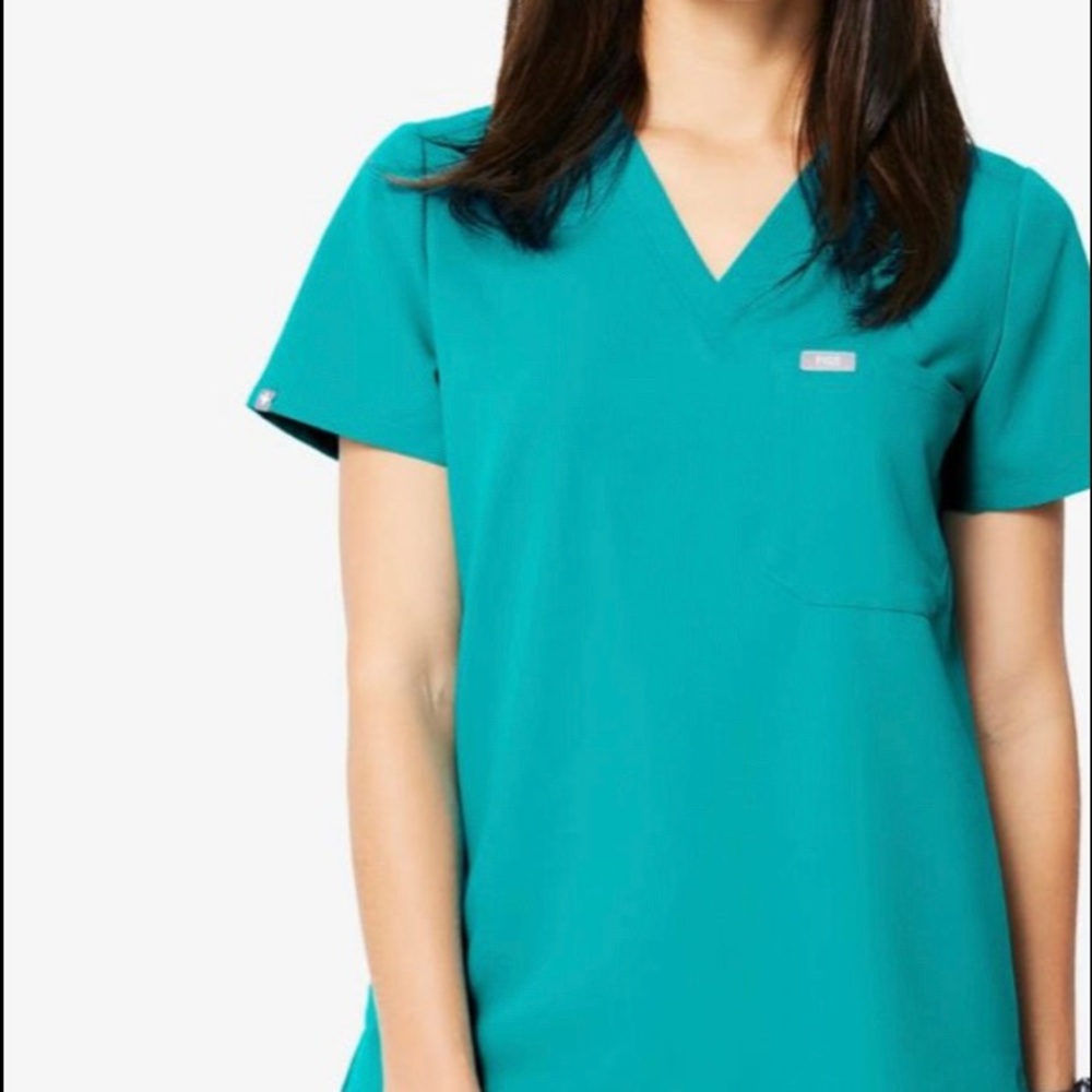 FIGS XS Teal Catarina scrub top